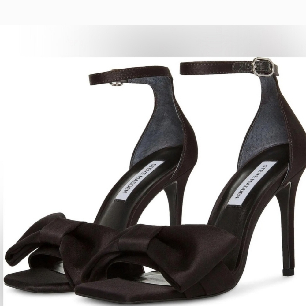 NIB Steve Madden Bow Ankle Strap Sandal